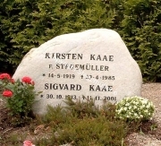 Stegemuller-Kirsten-og-Kaae-Sigvard-gravsted